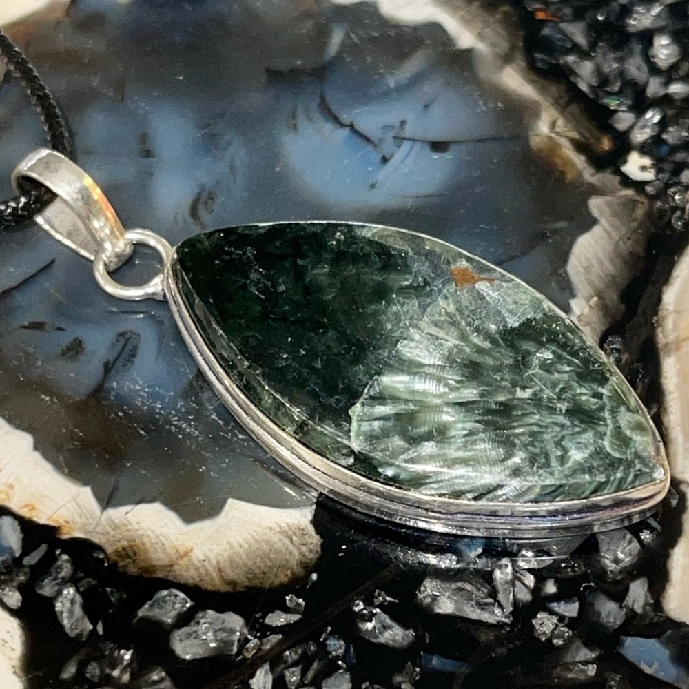 Deep Green Emerald Seraphinite Pendant 2 1/4” - Picture 9 of 17